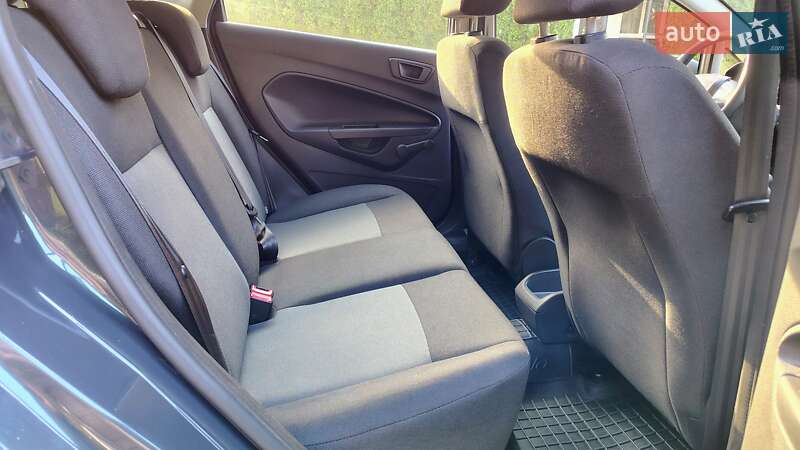 Хэтчбек Ford Fiesta 2013 в Киеве фото 17 Хэтчбек Ford Fiesta 2013 в Киеве