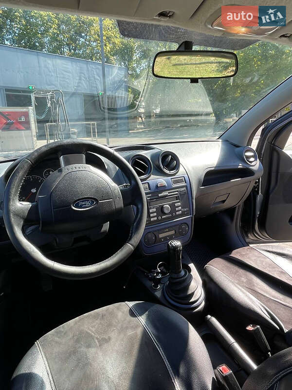 Хэтчбек Ford Fiesta 2008 в Харькове