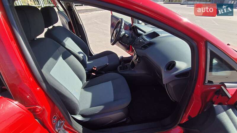 Хэтчбек Ford Fiesta 2010 в Киеве