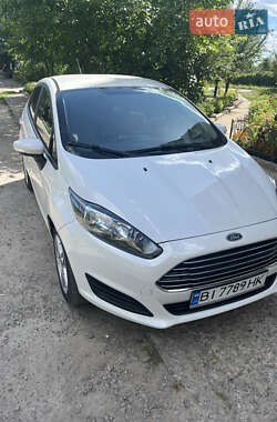 Хэтчбек Ford Fiesta 2018 в 