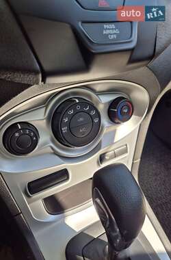 Седан Ford Fiesta 2018 в 