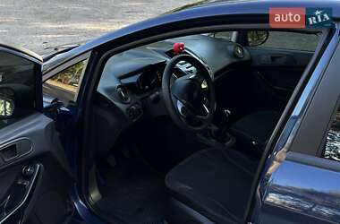 Хэтчбек Ford Fiesta 2013 в 
