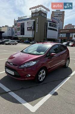 Хетчбек Ford Fiesta 2011 в Києві