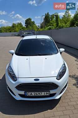 Хетчбек Ford Fiesta 2013 в 