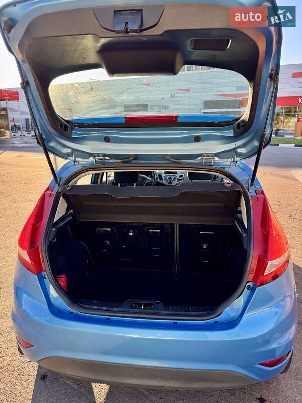 Хэтчбек Ford Fiesta 2011 в Львове