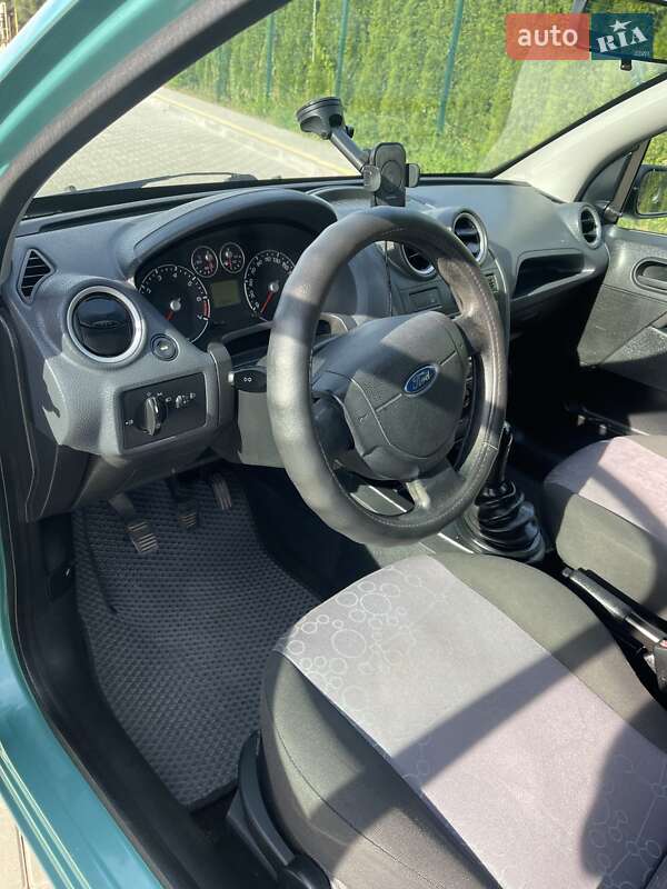 Хэтчбек Ford Fiesta 2006 в Одессе фото 39 Хэтчбек Ford Fiesta 2006 в Одессе