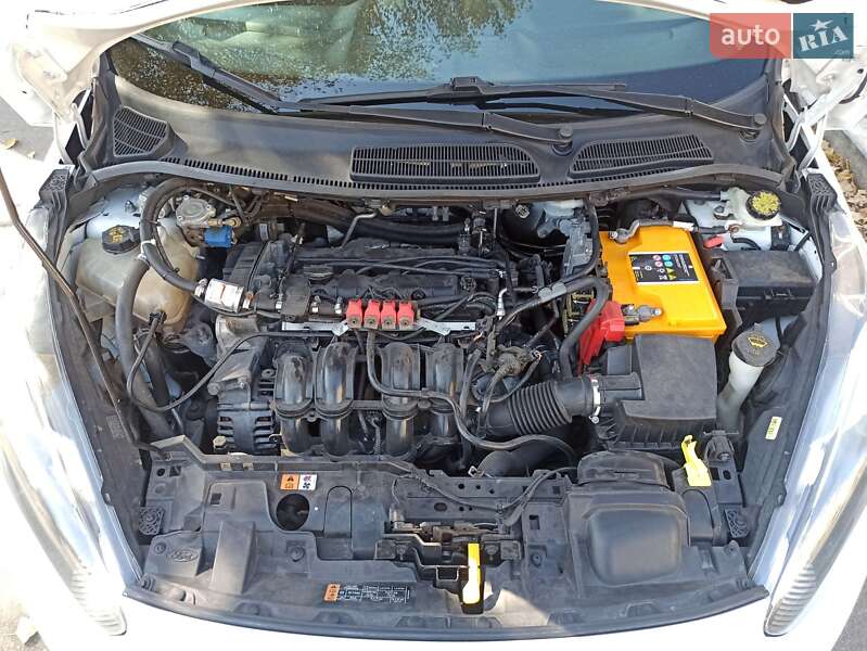 Седан Ford Fiesta 2017 в Киеве фото 12 Седан Ford Fiesta 2017 в Киеве