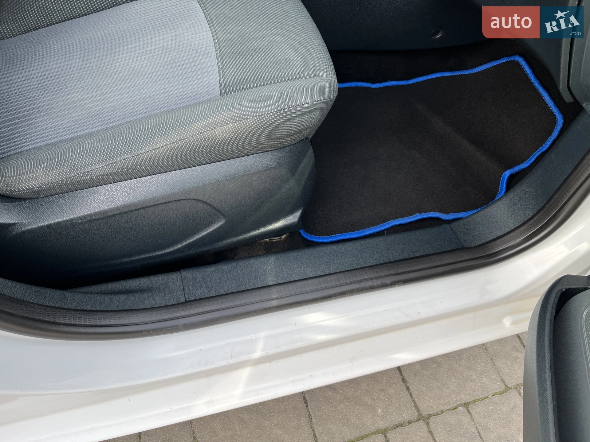 2011 Ford Fiesta - мініатюра 21