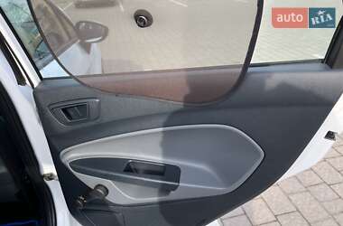Хэтчбек Ford Fiesta 2011 в Пустомытах