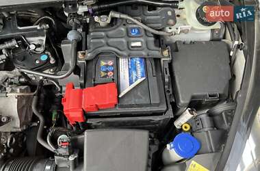 Хэтчбек Ford Fiesta 2011 в Пустомытах