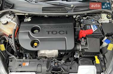 Хэтчбек Ford Fiesta 2011 в Пустомытах