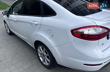 Седан Ford Fiesta 2018 в 