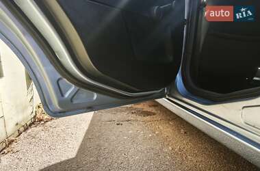 Хетчбек Ford Fiesta 2006 в 