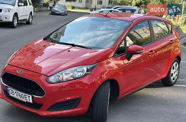 Хэтчбек Ford Fiesta 2016 в 