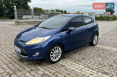 Хэтчбек Ford Fiesta 2009 в 