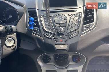 Хетчбек Ford Fiesta 2018 в 