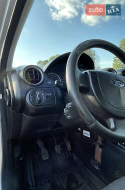 Хэтчбек Ford Fiesta 2004 в 