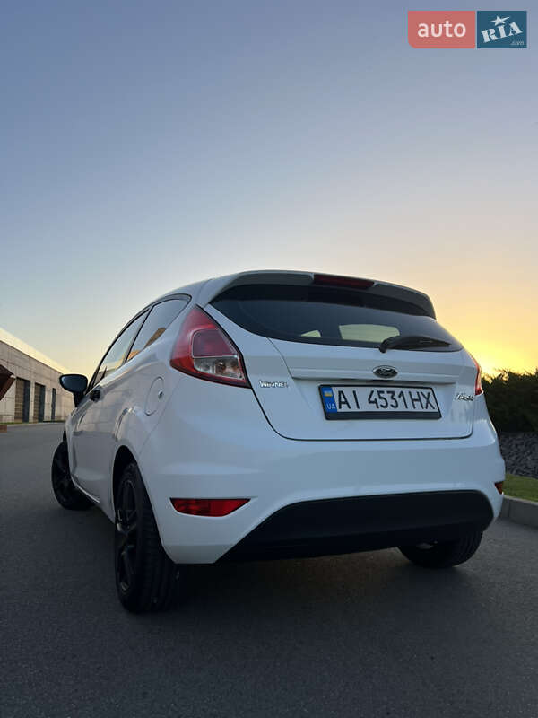 Хэтчбек Ford Fiesta 2014 в Киеве фото 11 Хэтчбек Ford Fiesta 2014 в Киеве