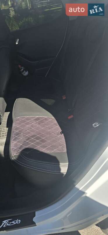 Седан Ford Fiesta 2018 в Виннице