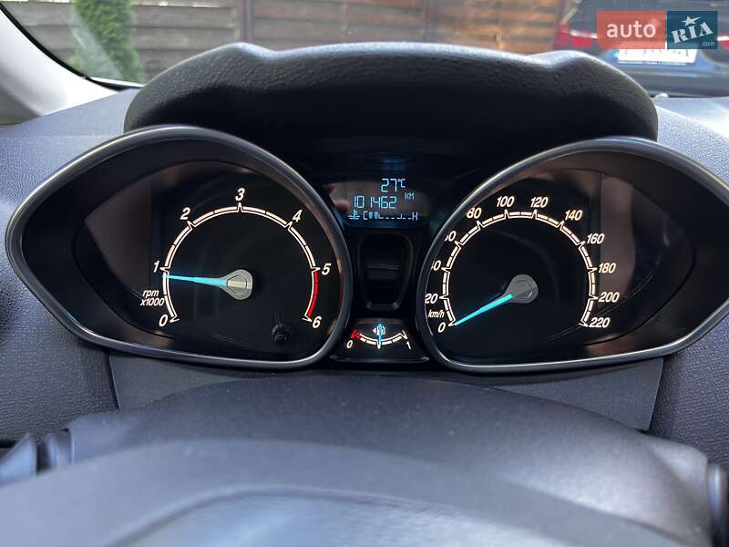 Хэтчбек Ford Fiesta 2013 в Калуше