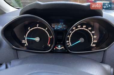 Хэтчбек Ford Fiesta 2013 в 