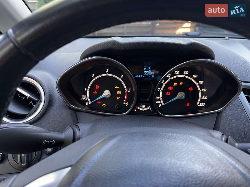 Хэтчбек Ford Fiesta 2013 в Калуше