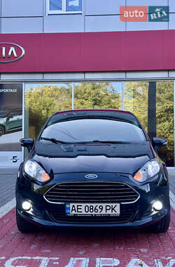 Седан Ford Fiesta 2013 в 