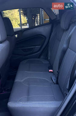 Седан Ford Fiesta 2013 в 