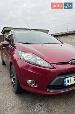 Хэтчбек Ford Fiesta 2011 в Ирпене