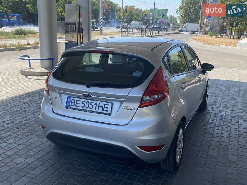 Хэтчбек Ford Fiesta 2012 в Николаеве