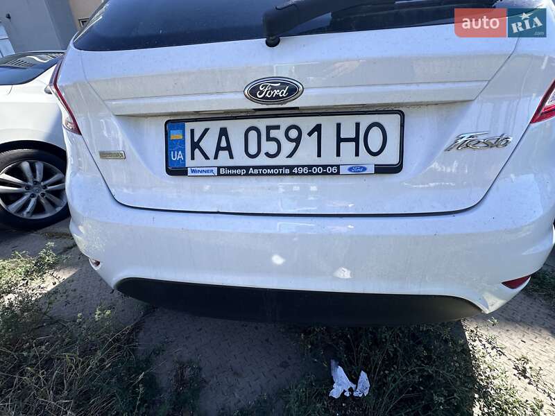 Хэтчбек Ford Fiesta 2016 в Киеве фото 17 Хэтчбек Ford Fiesta 2016 в Киеве