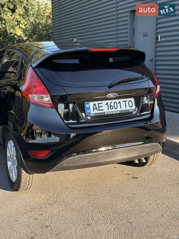 Хэтчбек Ford Fiesta 2011 в Днепре