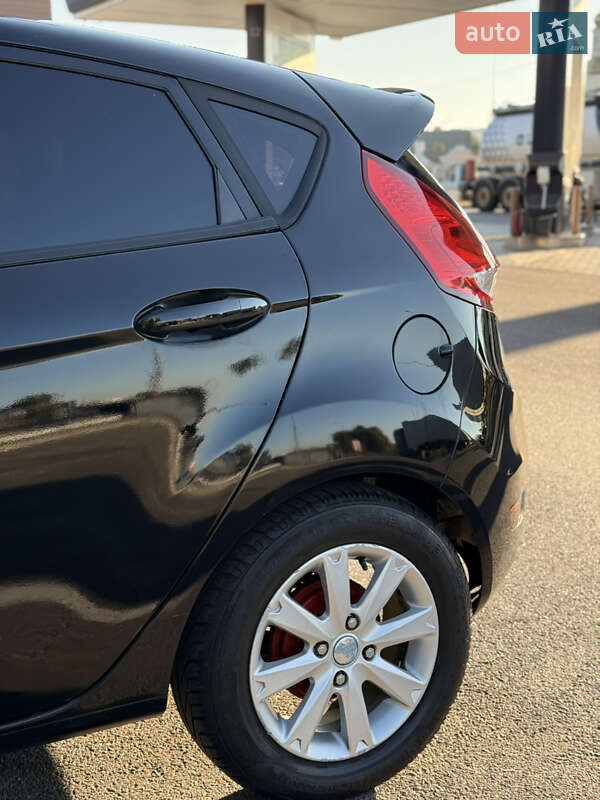 Хэтчбек Ford Fiesta 2011 в Днепре