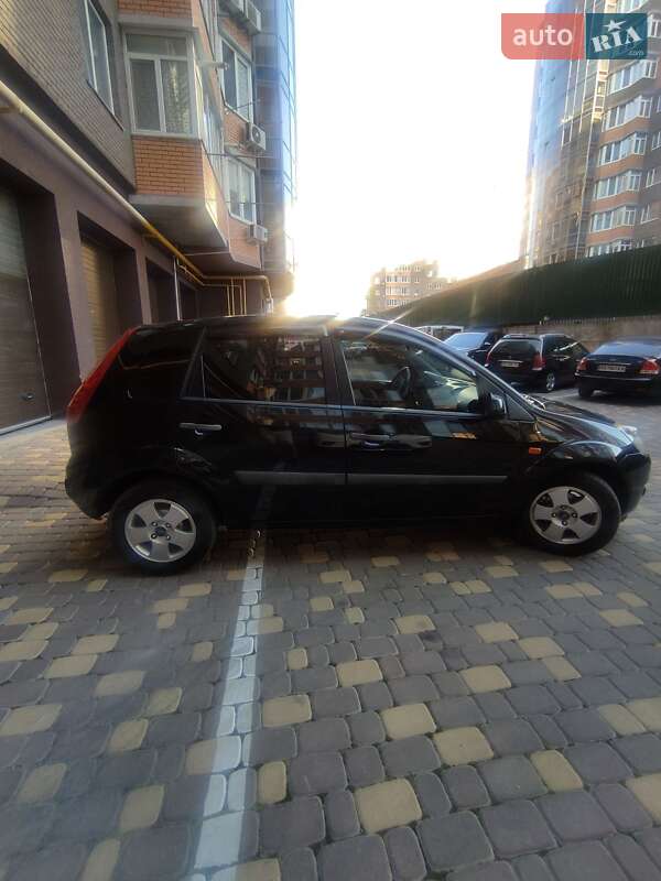 Хэтчбек Ford Fiesta 2007 в Виннице