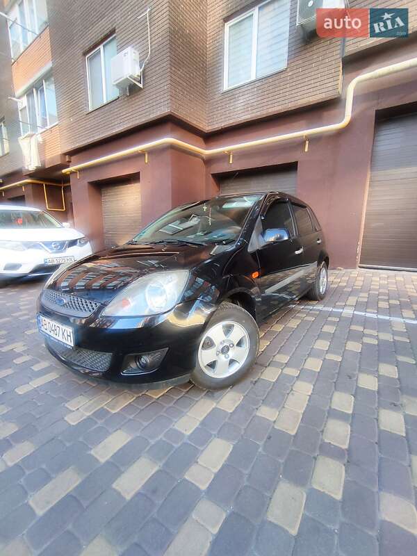 Хэтчбек Ford Fiesta 2007 в Виннице