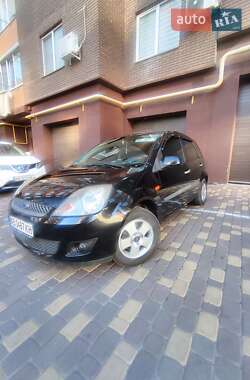 Хэтчбек Ford Fiesta 2007 в 