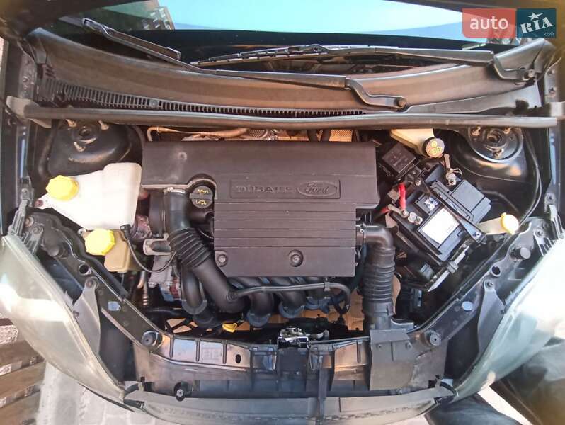 Хэтчбек Ford Fiesta 2007 в Виннице