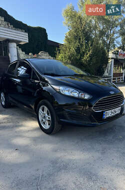 Хэтчбек Ford Fiesta 2018 в 