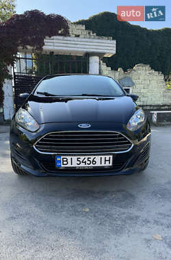 Хэтчбек Ford Fiesta 2018 в 