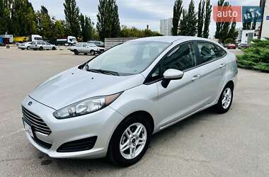Седан Ford Fiesta 2017 в 