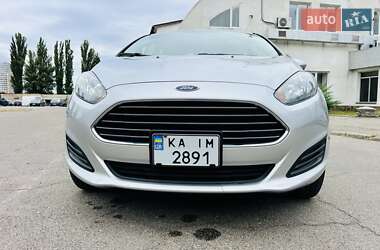 Седан Ford Fiesta 2017 в 