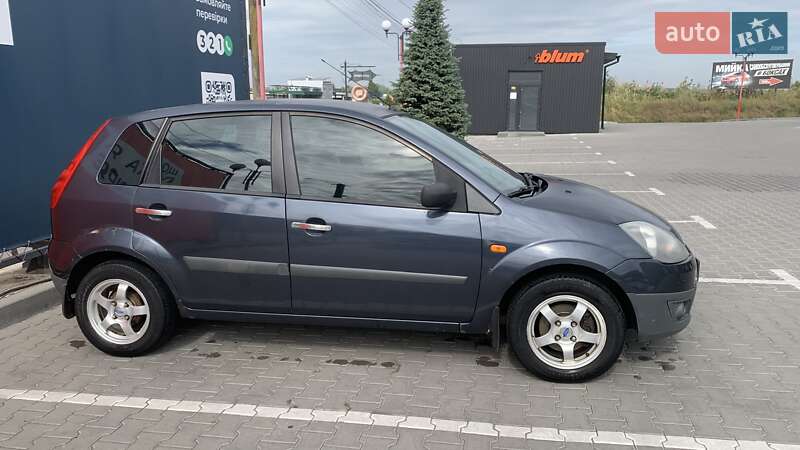 Хэтчбек Ford Fiesta 2006 в Виннице