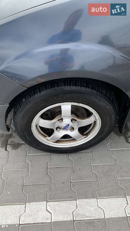 Хэтчбек Ford Fiesta 2006 в Виннице