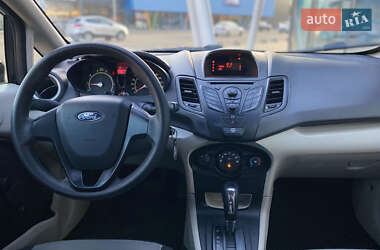 Седан Ford Fiesta 2013 в 