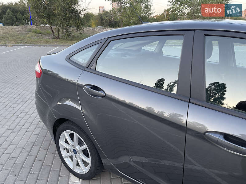 Седан Ford Fiesta 2019 в Запорожье