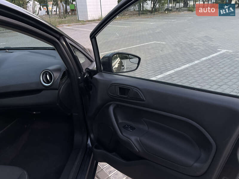 Седан Ford Fiesta 2019 в Запорожье