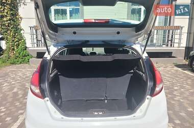 Хетчбек Ford Fiesta 2013 в 