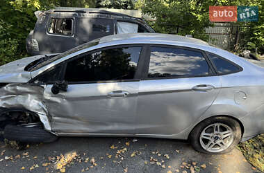 Седан Ford Fiesta 2017 в 