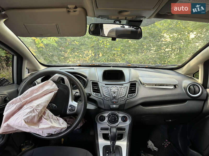 Седан Ford Fiesta 2017 в Киеве