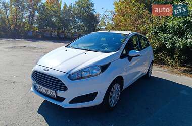 Хетчбек Ford Fiesta 2014 в 